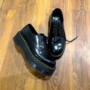 Dr Martens Quad 1461 low. size 7women (6men) WORN 1X. Great condition. No box!